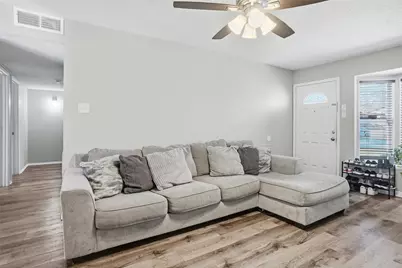 5544 Dunson Drive, Haltom City, TX 76148 - Photo 8