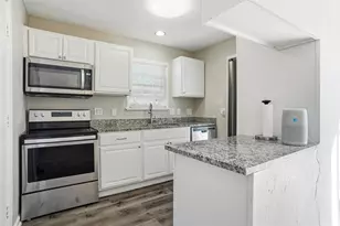 5544 Dunson Dr, Haltom City, TX 76148 - Photo 2