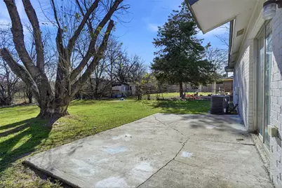 5544 Dunson Drive, Haltom City, TX 76148 - Photo 22