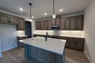 512 Park Side Drive, Weatherford, TX 76087 - Photo 8
