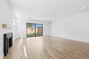 4525 Hopkins Ave, Dallas, TX 75209 - Photo 10