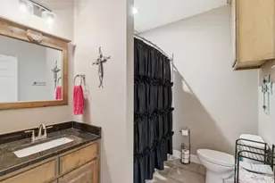 1012 Justin Dr, Springtown, TX 76082 - Photo 22