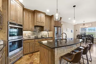1012 Justin Dr, Springtown, TX 76082 - Photo 8