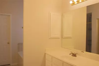 7525 Parkgate Drive, Fort Worth, TX 76137 - Photo 14