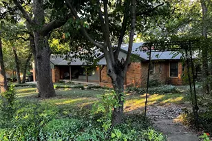 108 Woodland Dr, Irving, TX 75060 - Photo 16