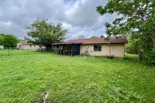 858 Lexington Dr, Lancaster, TX 75134 - Photo 22