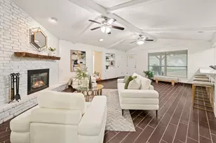 2817 Downing Ct, Bedford, TX 76021 - Photo 8