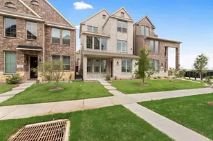 4526 Mona Lisa Ln, Plano, TX 75024 - Photo 2