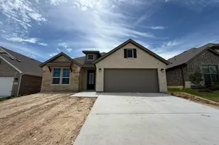 509 Waterford Park Boulevard, Weatherford, TX 76087 - Photo 1