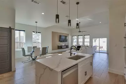 4560 Jackson Bend Court, Granbury, TX 76049 - Photo 14