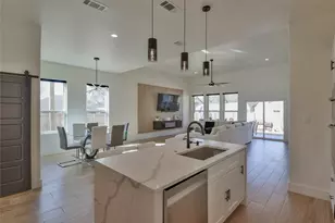 4560 Jackson Bend Ct, Granbury, TX 76049 - Photo 14