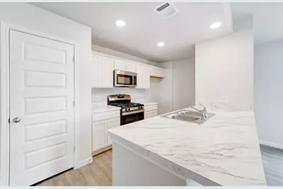 3526 Water Ridge Court, Abilene, TX 79602 - Photo 2