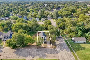 718 Tyler St, Waco, TX 76704 - Photo 34