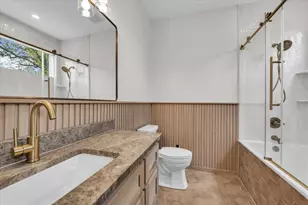 718 Tyler St, Waco, TX 76704 - Photo 12