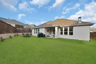 2012 Roundtree Cir E, Fort Worth, TX 76008 - Photo 14