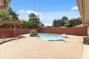 200 Sunny Crest Dr, Murphy, TX 75094 - Photo 32