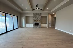 144 Chapowits, Godley, TX 76044 - Photo 6