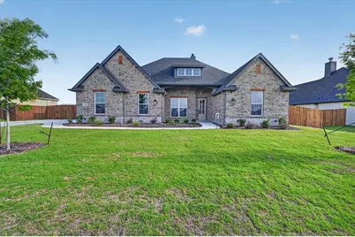 144 Chapowits, Godley, TX 76044 - Photo 2