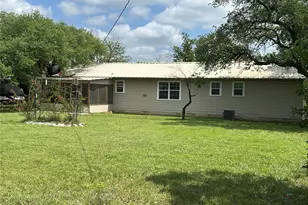 406 S Williams St, Hamilton, TX 76531 - Photo 34