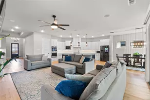 2800 Garrett Dr, Highland Village, TX 75077 - Photo 14