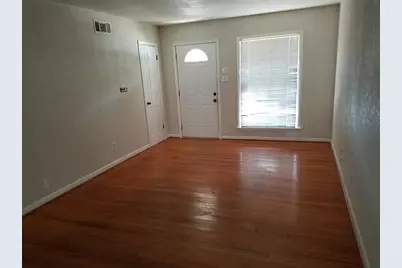1401 W Lovers Lane, Arlington, TX 76013 - Photo 2