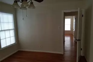 1401 W Lovers Ln, Arlington, TX 76013 - Photo 4