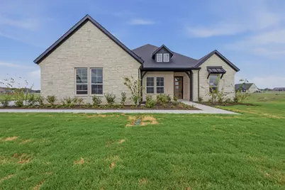 2320 Quartz Street, Krum, TX 76249 - Photo 2