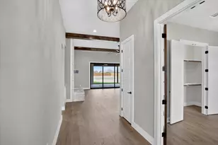 140 Chapowits, Godley, TX 76044 - Photo 6