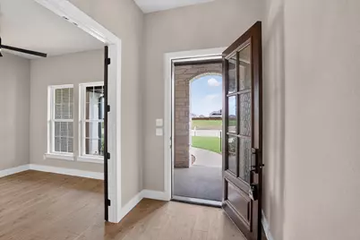 140 Chapowits, Godley, TX 76044 - Photo 4