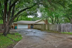 2002 Everglade Dr, Gainesville, TX 76240 - Photo 30