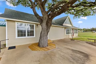 589 County Rd 4150, Clifton, TX 76634 - Photo 10