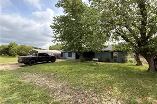 309 Simpson Dr, Southmayd, TX 75092 - Photo 38