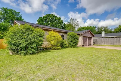 529 Jayellen Avenue, Burleson, TX 76028 - Photo 4