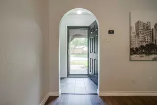 529 Jayellen Ave, Burleson, TX 76028 - Photo 8