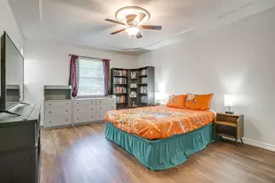 529 Jayellen Ave, Burleson, TX 76028 - Photo 22