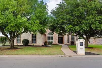 937 Queen Elizabeth Drive, Waco, TX 76657 - Photo 2