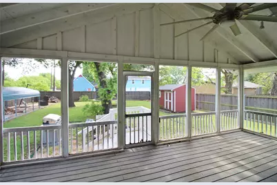 806 Bryson Street, Waxahachie, TX 75165 - Photo 32