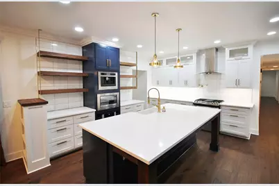 806 Bryson Street, Waxahachie, TX 75165 - Photo 8