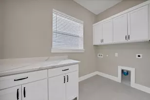 906 N State St, Decatur, TX 76234 - Photo 36