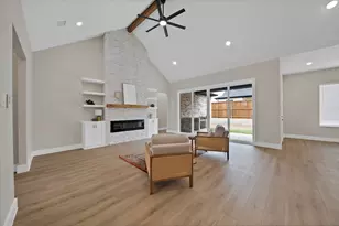 906 N State St, Decatur, TX 76234 - Photo 12