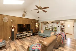4513 Charles Ct, Benbrook, TX 76116 - Photo 10