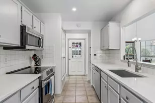 8709 Labron Ave, Dallas, TX 75209 - Photo 26