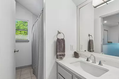 8709 Labron Avenue, Dallas, TX 75209 - Photo 32