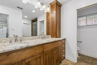 8709 Labron Avenue, Dallas, TX 75209 - Photo 16