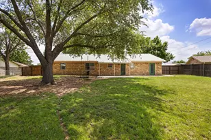 1110 Gifford Dr, Granbury, TX 76048 - Photo 30