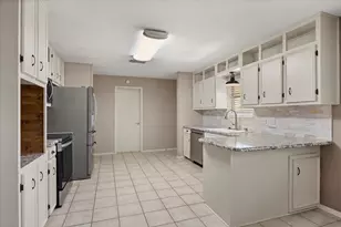 1110 Gifford Dr, Granbury, TX 76048 - Photo 18