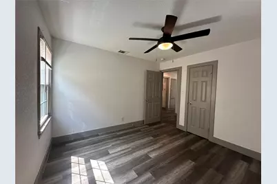 3613 Castleman Street, Fort Worth, TX 76119 - Photo 4