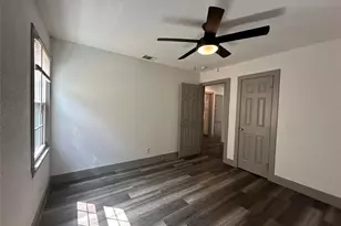 3613 Castleman St, Fort Worth, TX 76119 - Photo 4