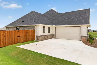 136 Chapowits, Godley, TX 76044 - Photo 36