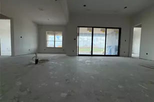 136 Chapowits, Godley, TX 76044 - Photo 4